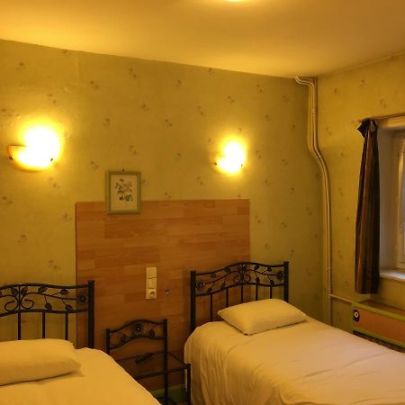 Hotel Du Bellay บลัวส์ ภายนอก รูปภาพ